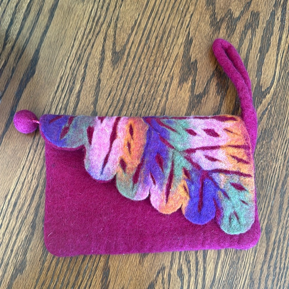 Handmade Felt Wool Clutch Purse • Leaf Motif